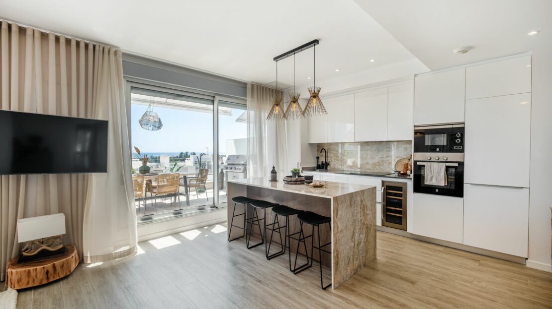 Captivating 2-bedroom penthouse with boho design in Le Mirage II, Cancelada.