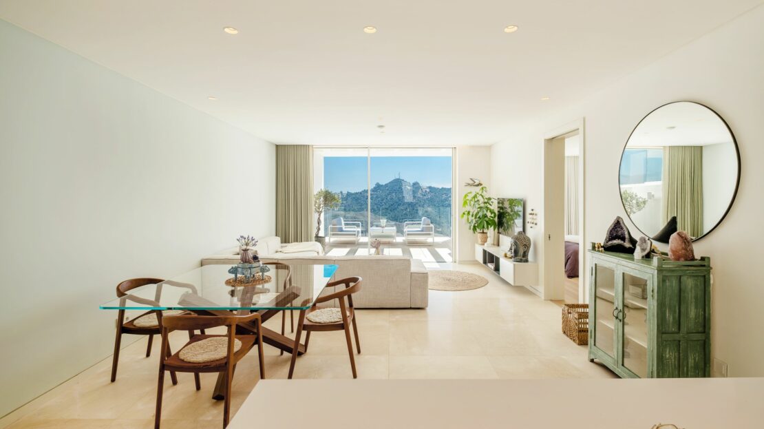 luxurious 2-bedroom apartment in Palo Alto
