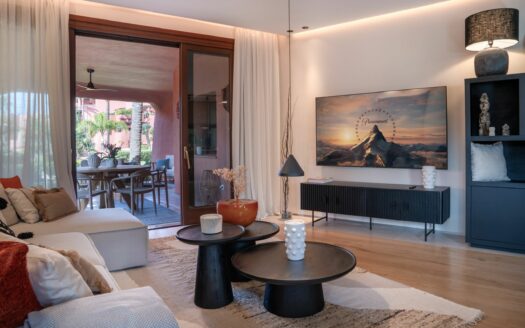 Renovated Beachfront Apartment on New Golden Mile
